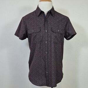 KENNETH COLE Men's Medium Short Sleeve Shirt Slim Fit Pockets Slinky Burgundy